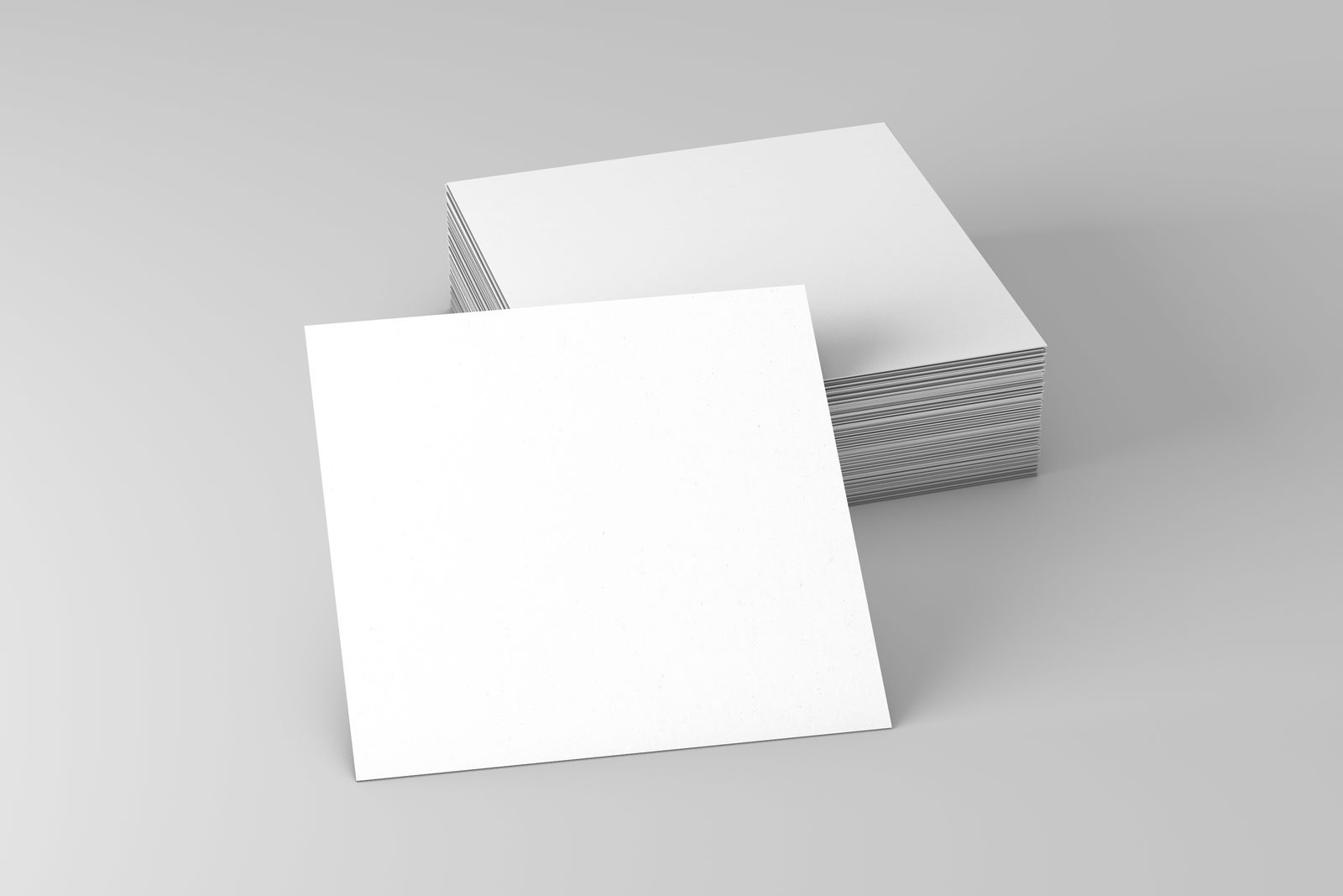 Pilha de cartões quadrados brancos em branco, ideais para mockups e apresentações